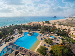 Отель Miramar Al Aqah Beach Resort  Фуджейра